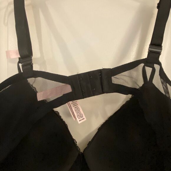 Victoria’s Secret bra padded no wire size 40D - Picture 7 of 9